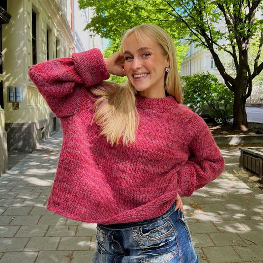 Strikk The Look: Øyunn raglan-genser rød