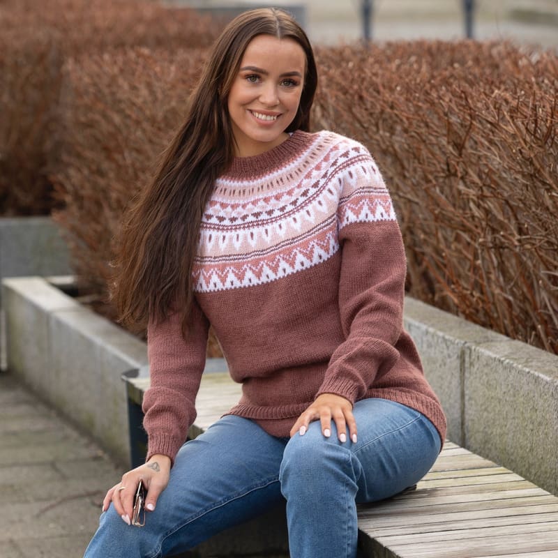 Strikk The Look: Pibbar-genser brunrød