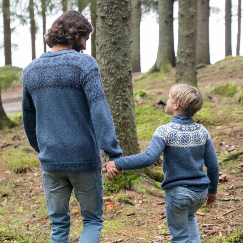 Strikk The Look: Q-symre-genser kids denim