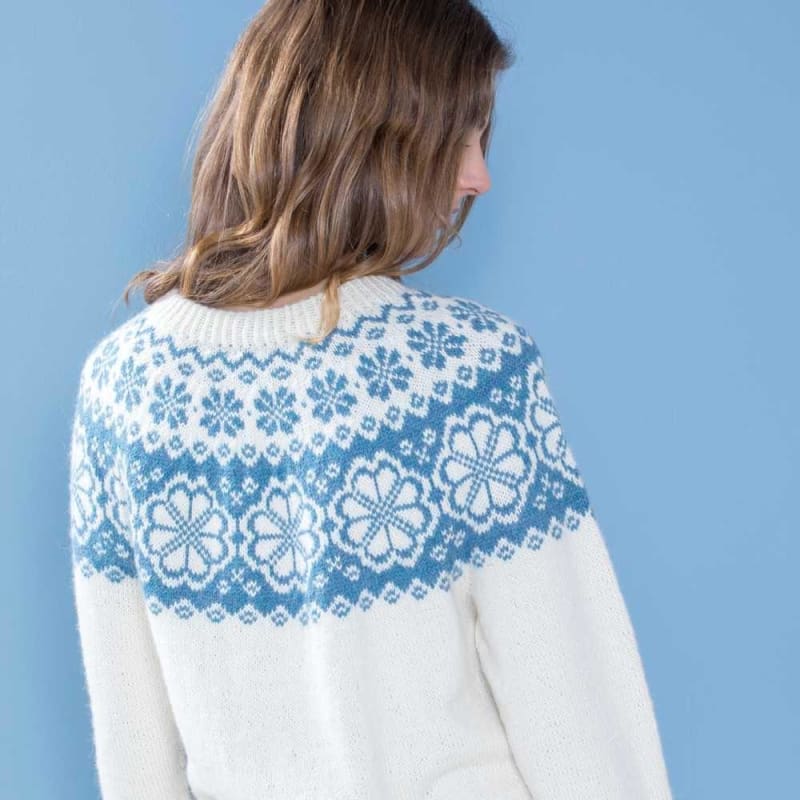 Strikk The Look: Q-Symre-genser natur/lys demin