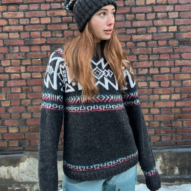 Strikk The Look: Ravn-genser koks