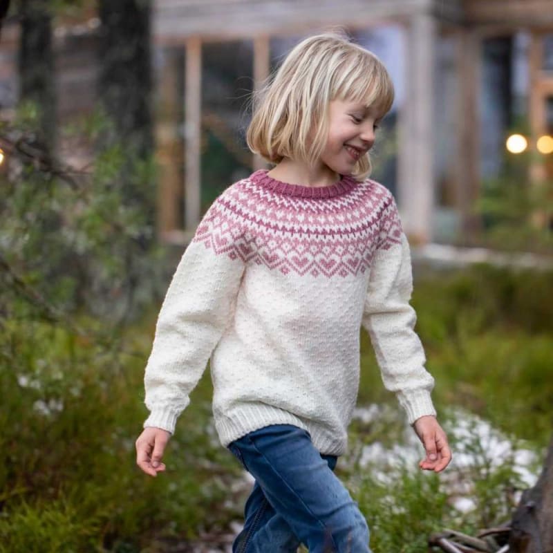 Strikk The look: Ronje-genser barn natur Katalog
