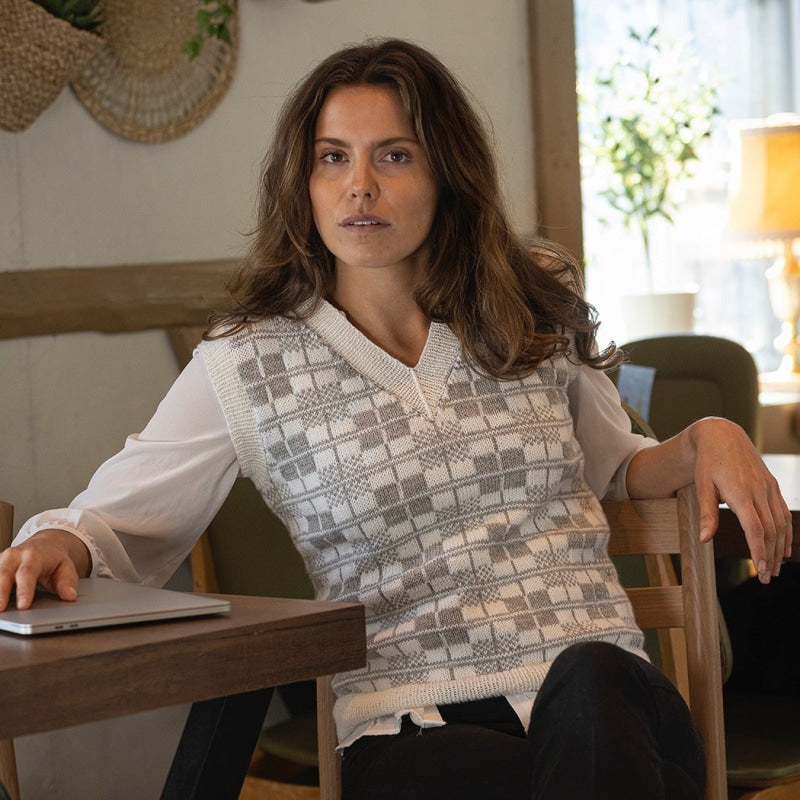 Strikk The Look: Rute-vest hvit