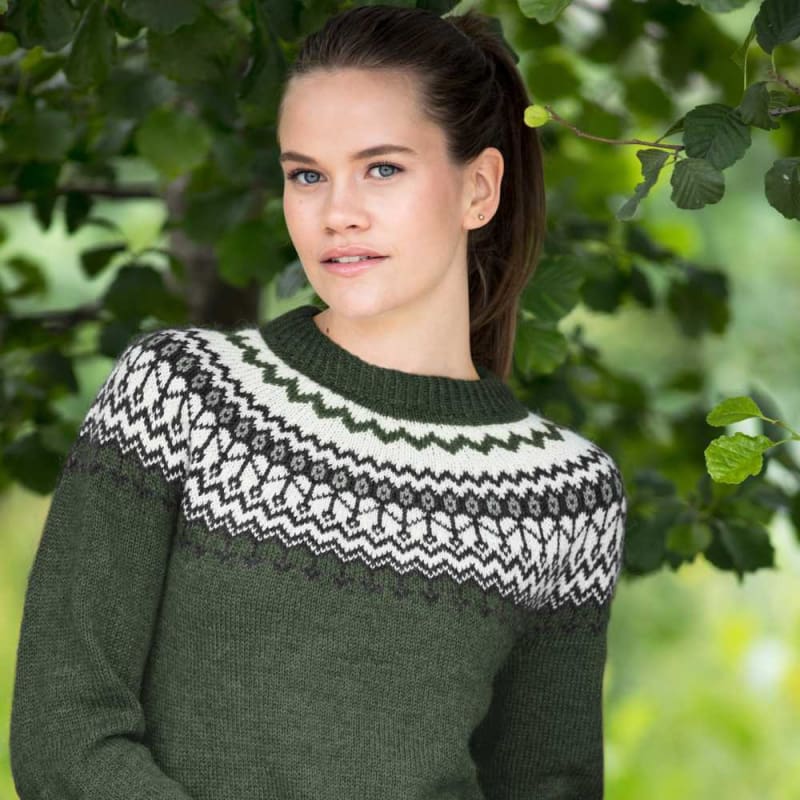 Strikk The Look: Silje-genser armygrønn
