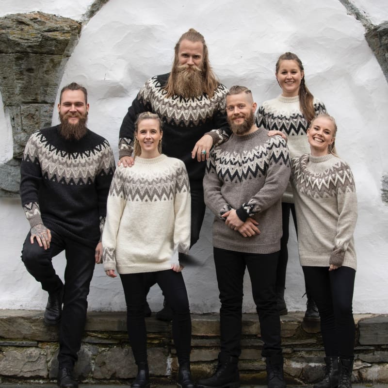 Strikk The Look: Solid-genser koks-grå