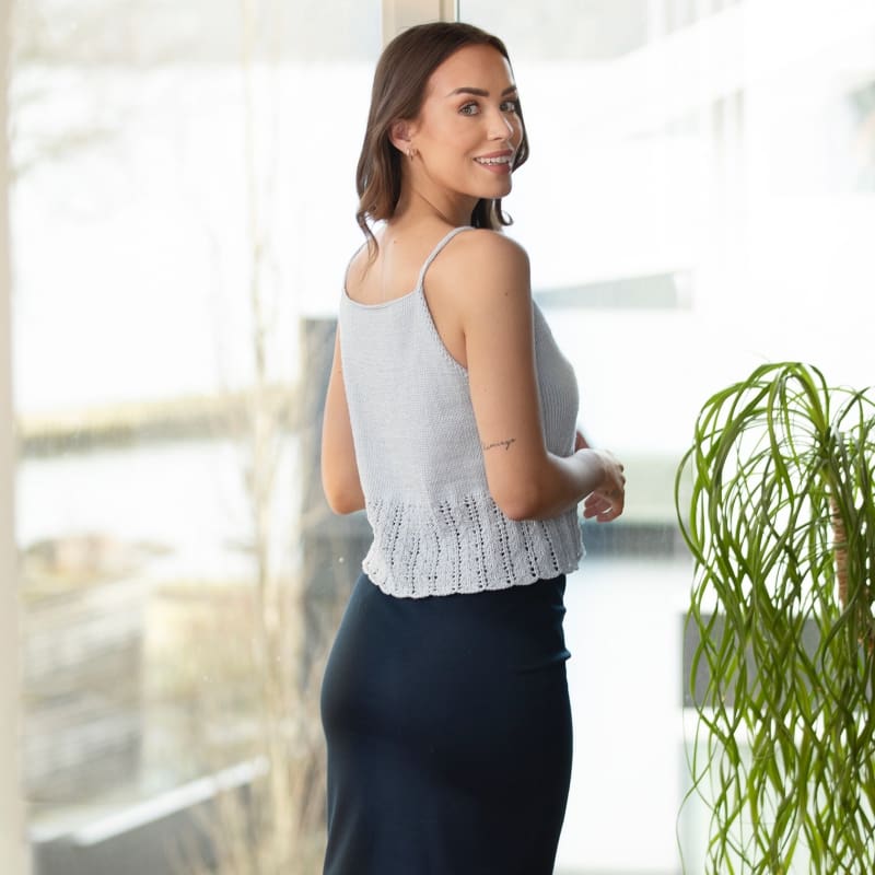 Strikk the Look : Summer-topp lys gråblå