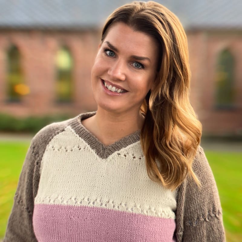 Strikk The Look: Tampa hettegenser beige