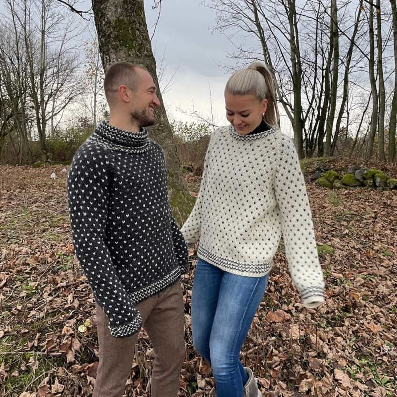 Strikk The Look: Thel-genser hvit/koks