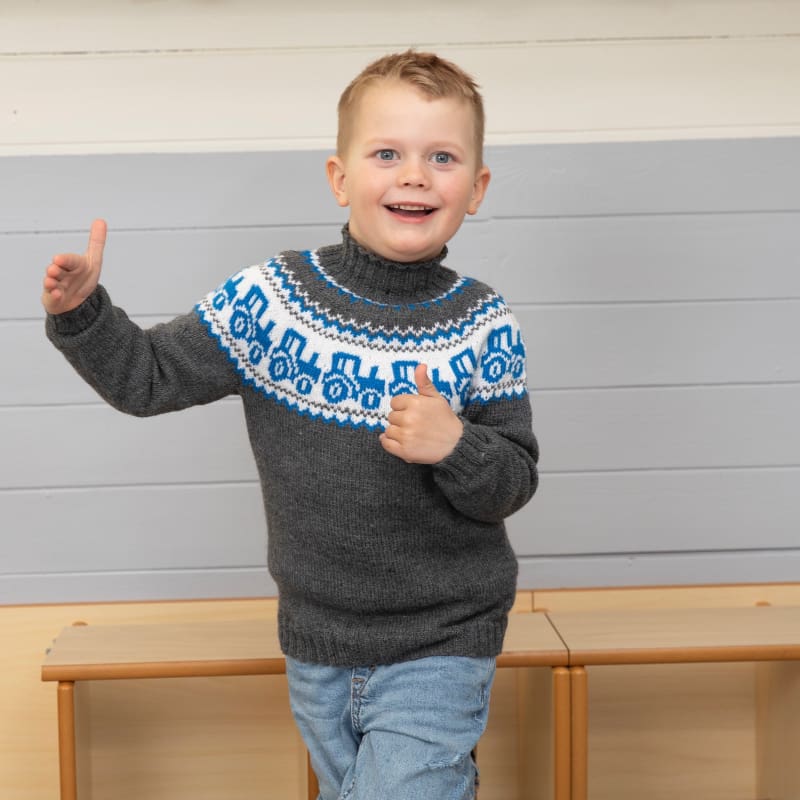 Strikk The Look: Traktorgenser grå