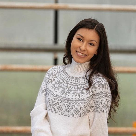 Strikk The Look: Hvit Frost-genser