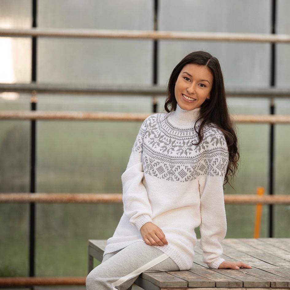 Strikk The Look: Hvit Frost-genser