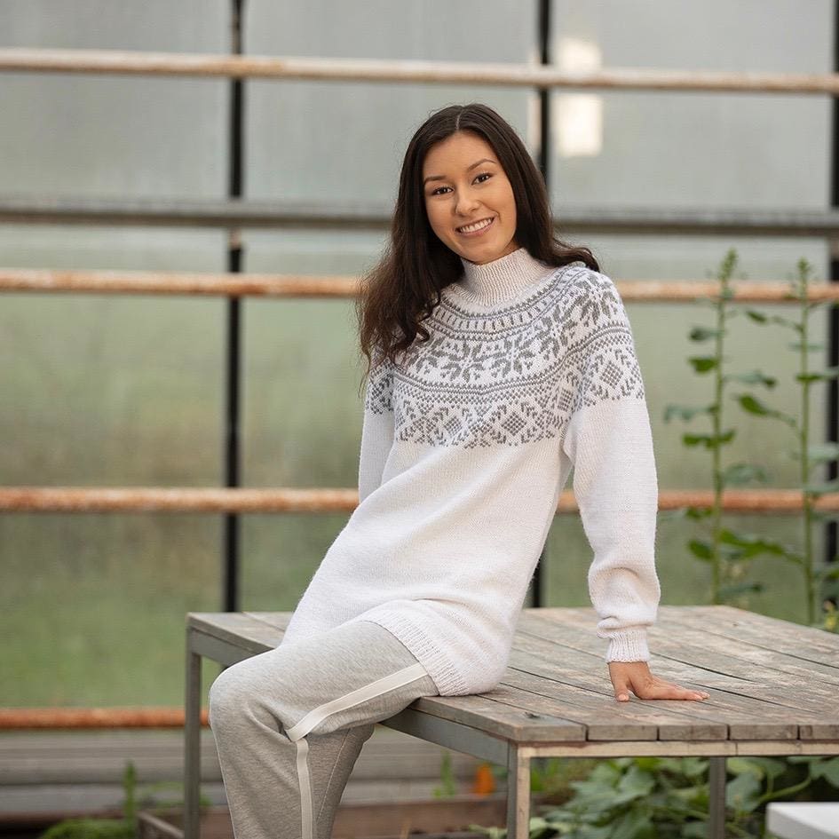 Strikk The Look: Hvit Frost-genser