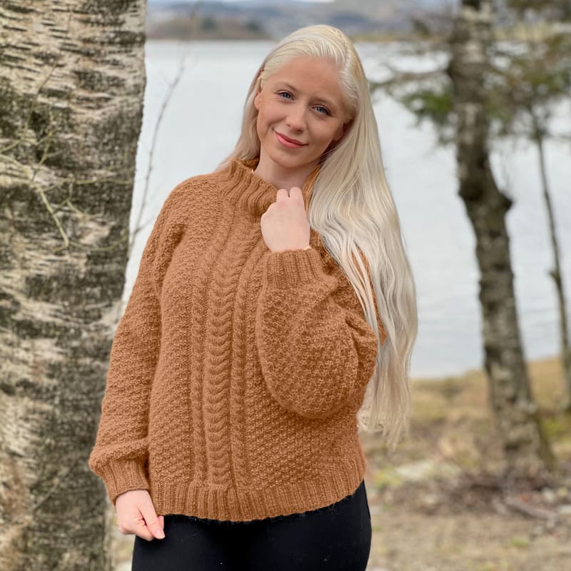 Strikkepakke: Synnøve-genser camel