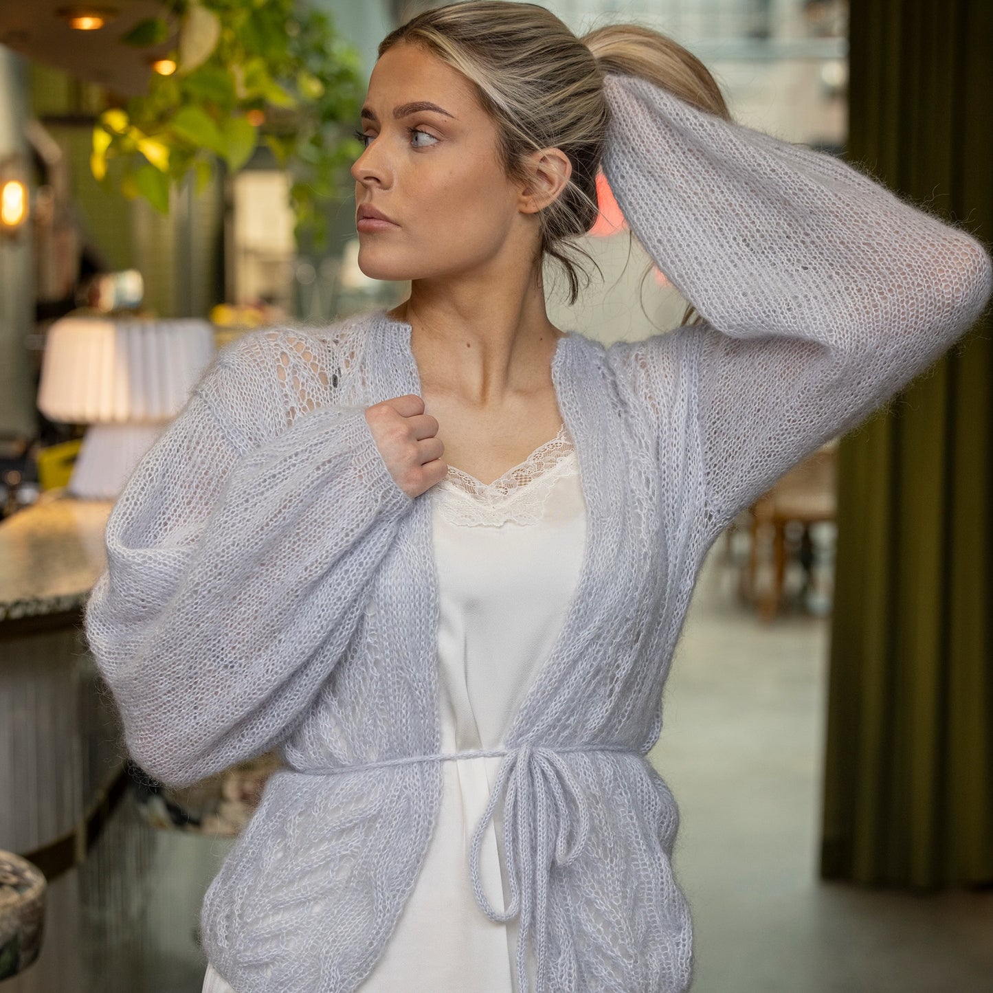 Strikk The Look: Hyss-jakke lys blå