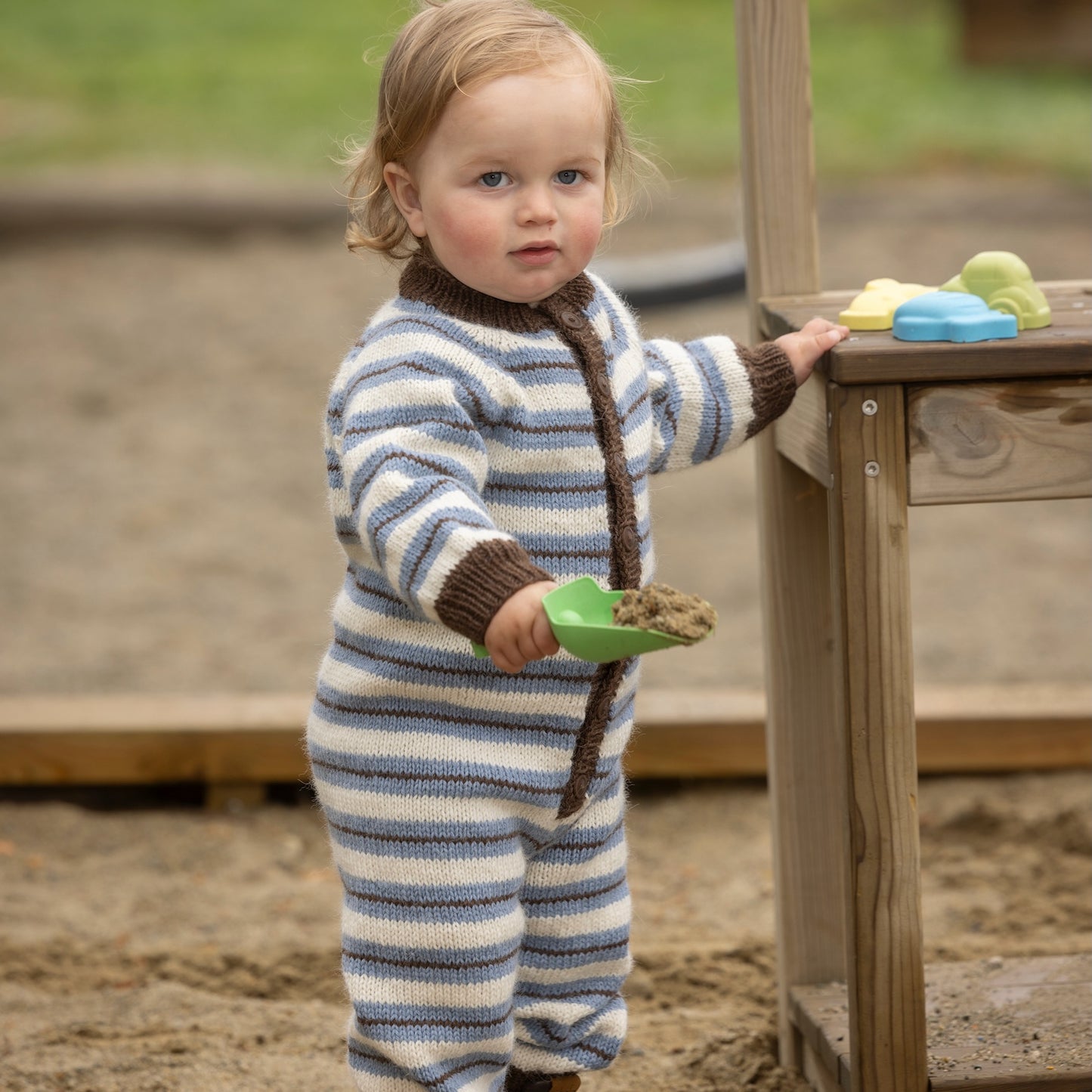 Strikk The Look: Basse-dress blå