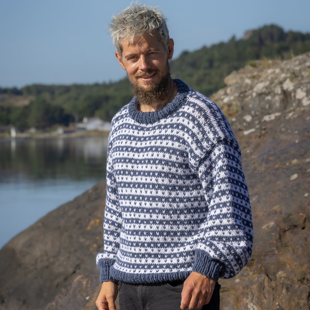 Strikk The Look: Skarv-genser jeansblå