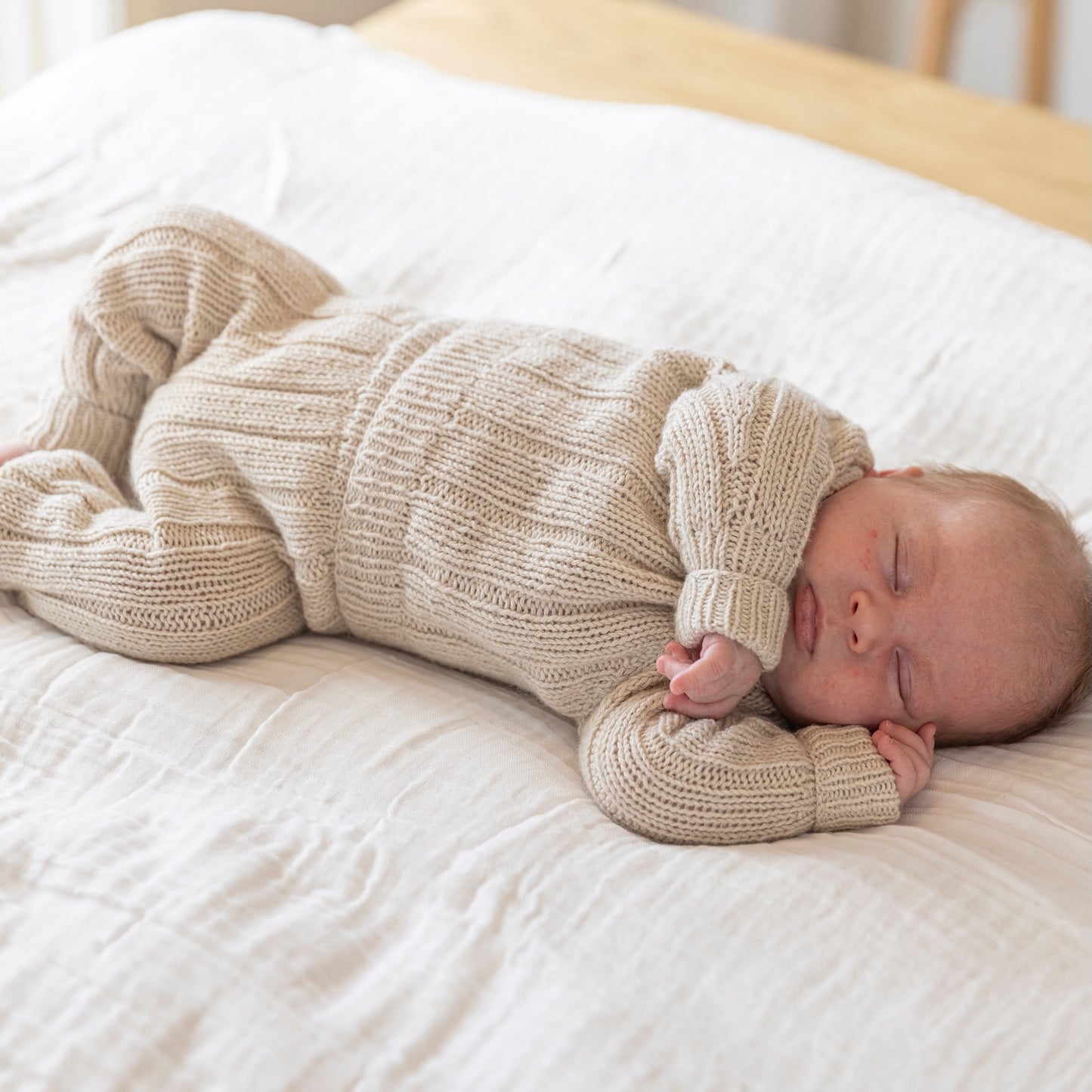 Strikk The Look: Mys genser og bukse vanilje