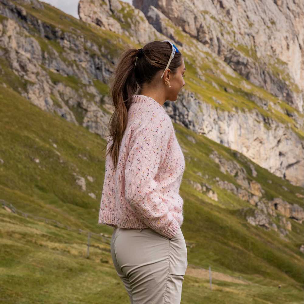 Strikk The Look: Ultimate-genser lys rosa