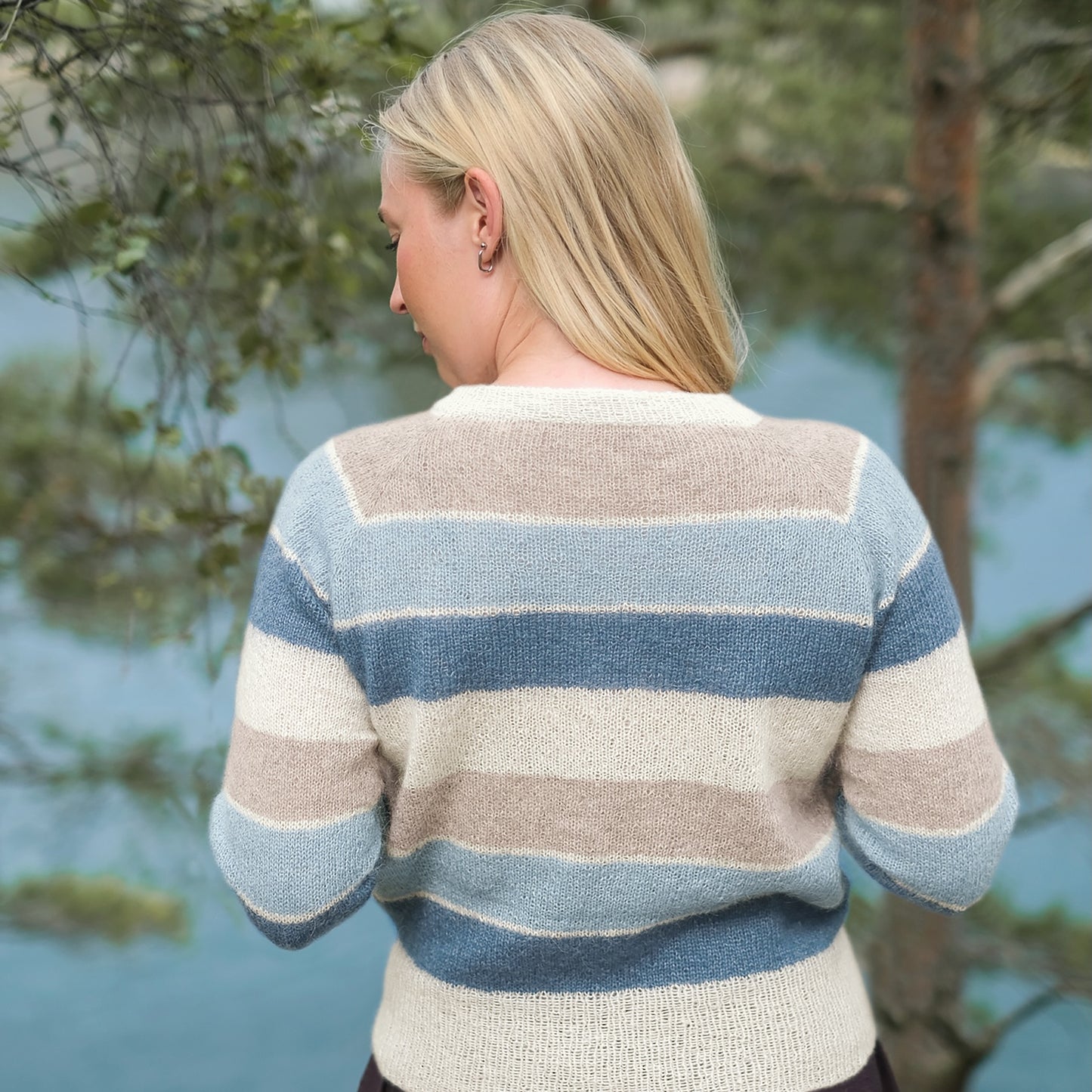 Strikk The Look: Tvist-genser hvit/blå