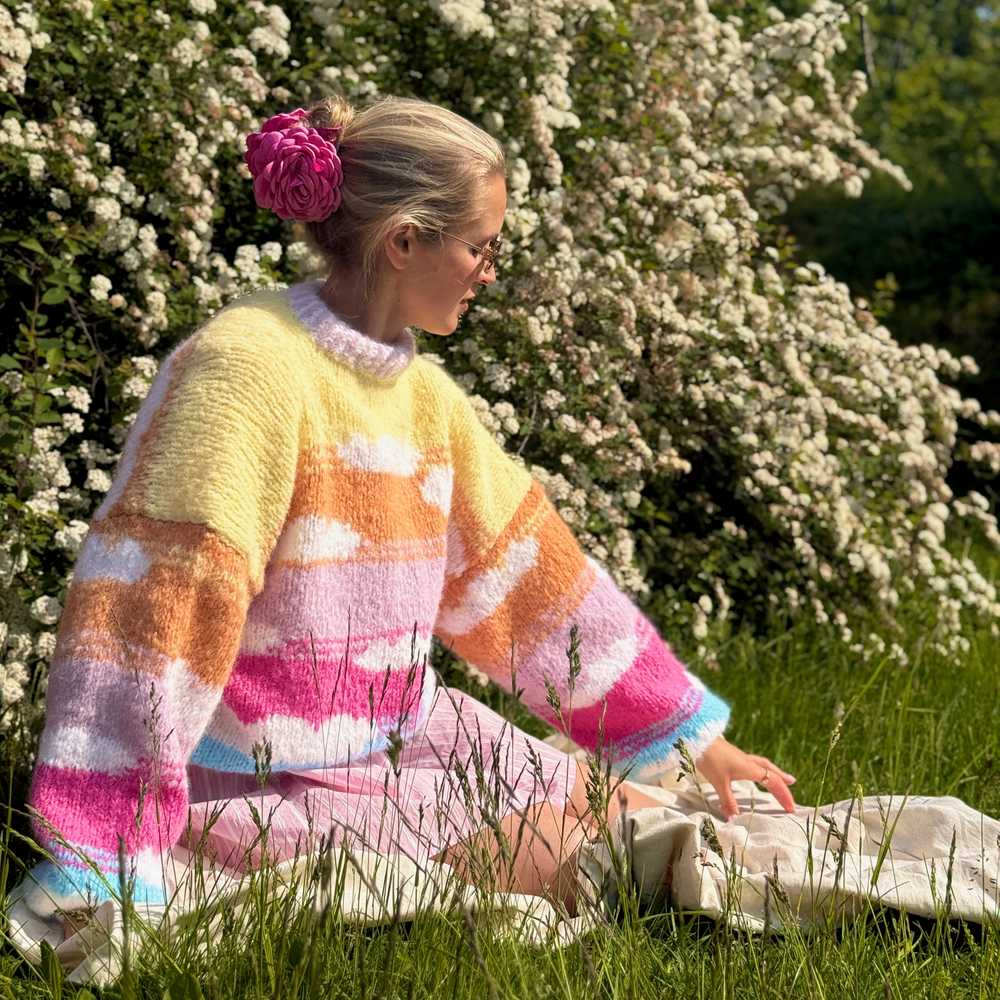 Strikk The Look: Skyhigh-genser Sunrise, Ingrid Randim