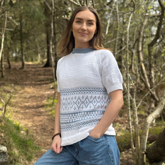 Strikk The Look: Ripple t-skjorte hvit/blå