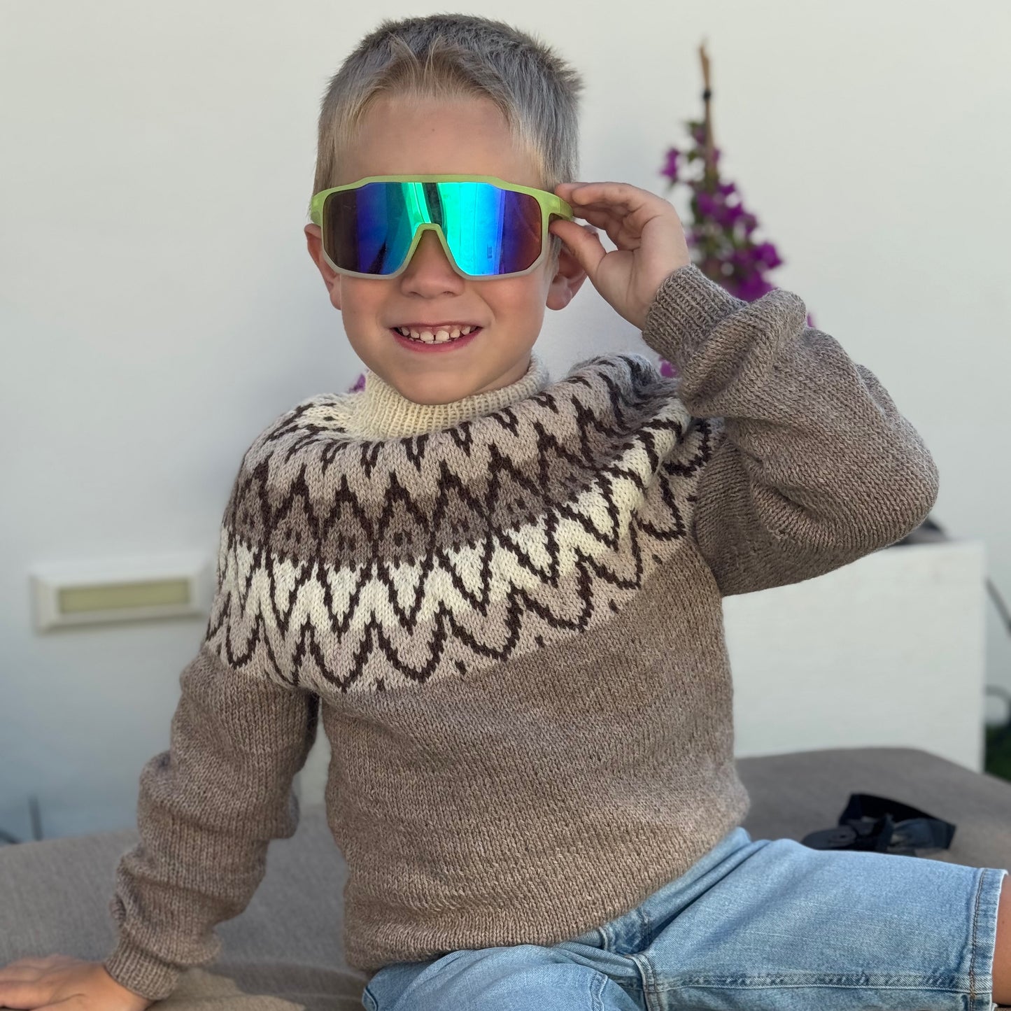 Strikk The Look: Andreas-genser barn lys brun