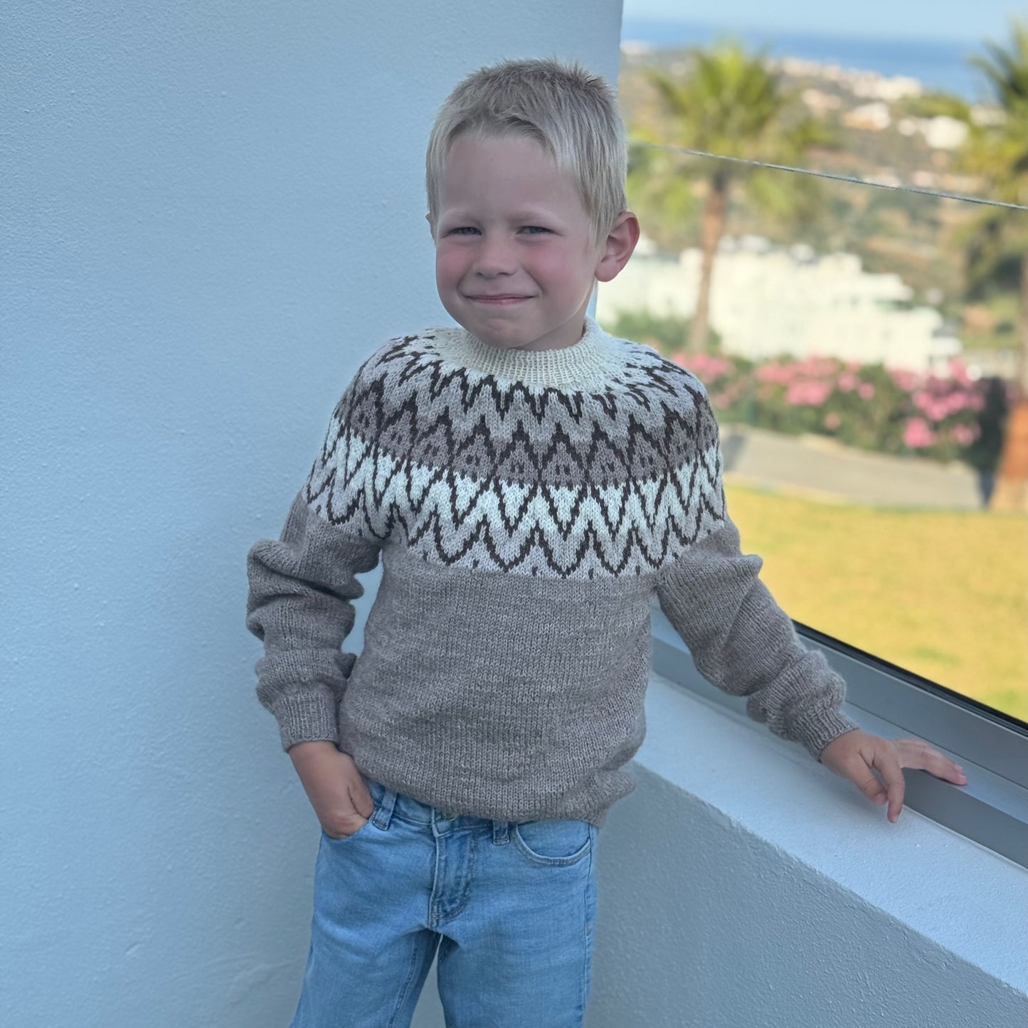 Strikk The Look: Andreas-genser barn lys brun