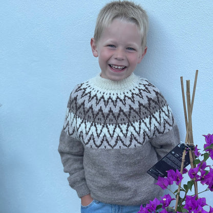 Strikk The Look: Andreas-genser barn lys brun