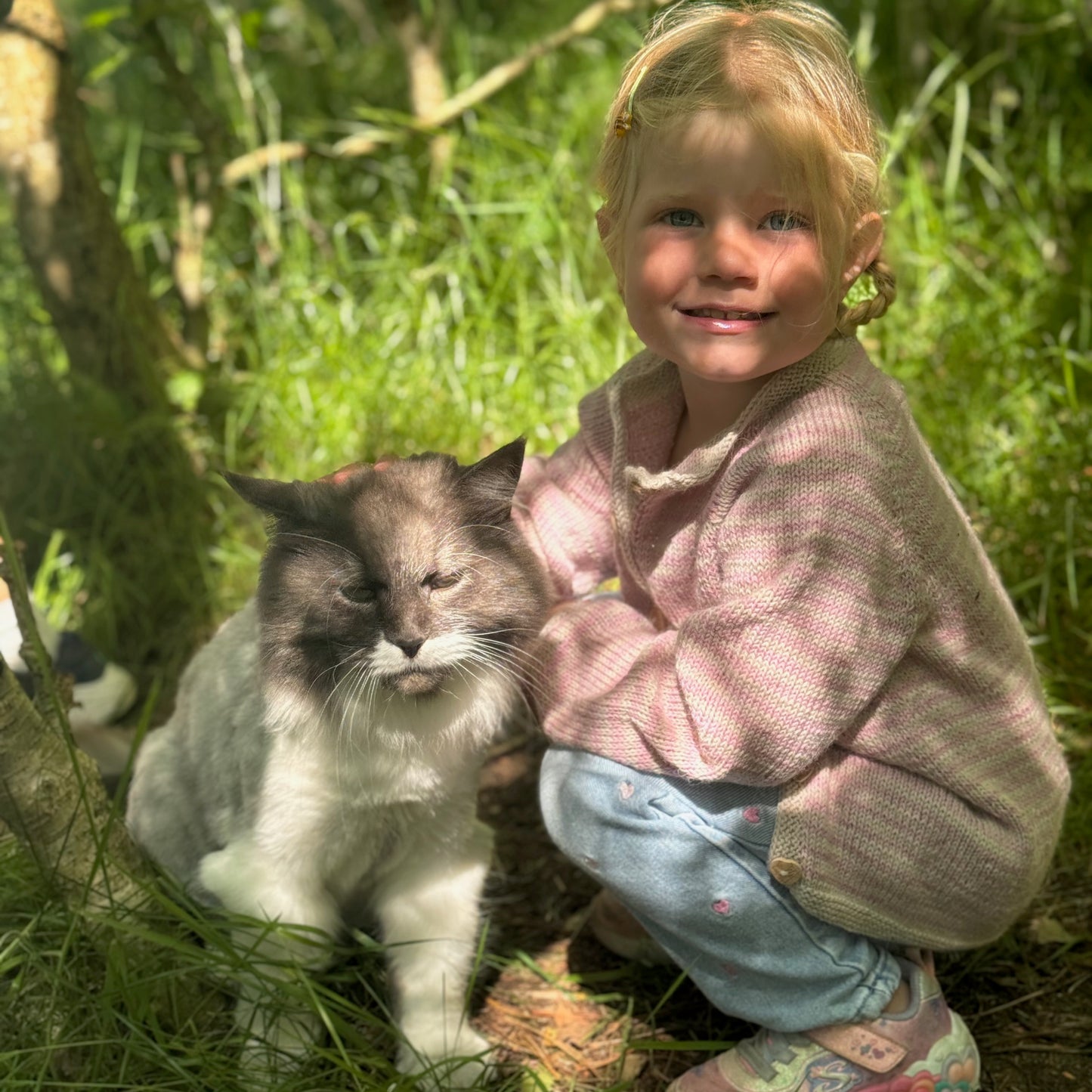 Strikk The Look: Lillevenn-jakke puddderrosa