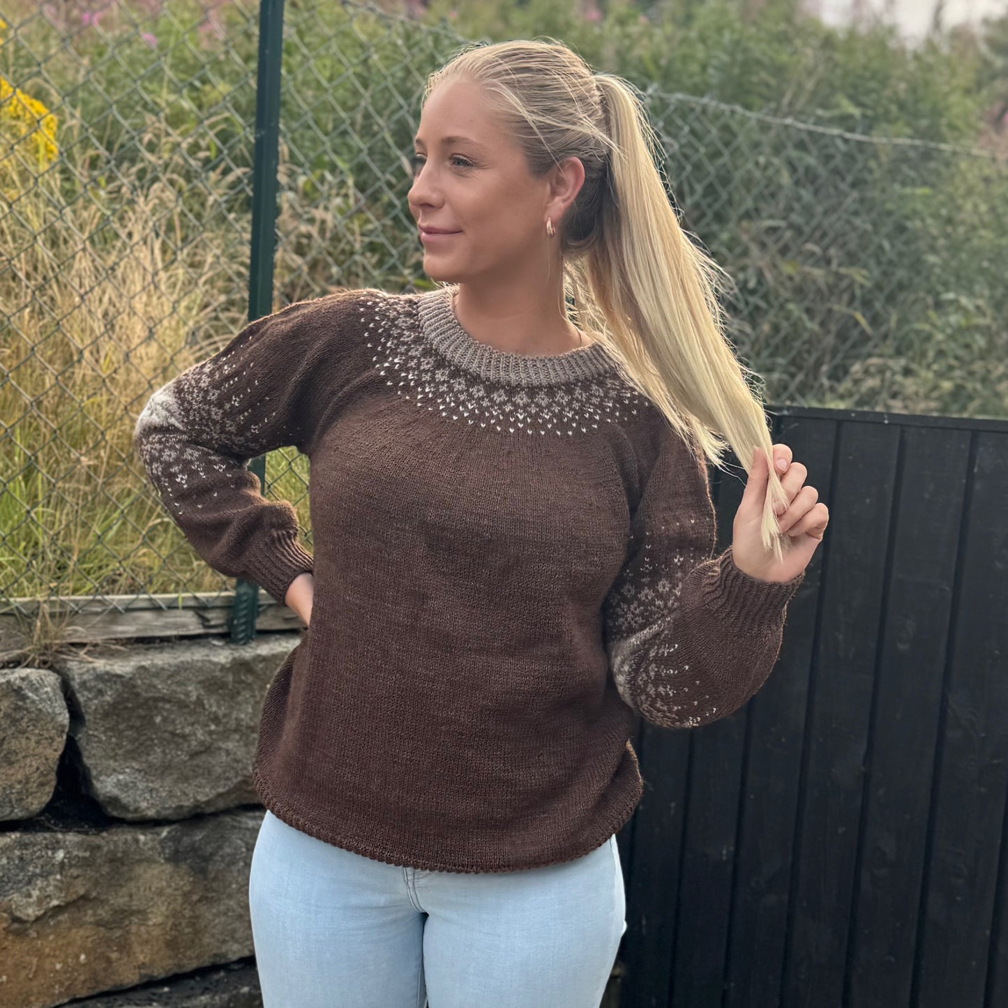 Strikk The Look: Erfjord-genser brun