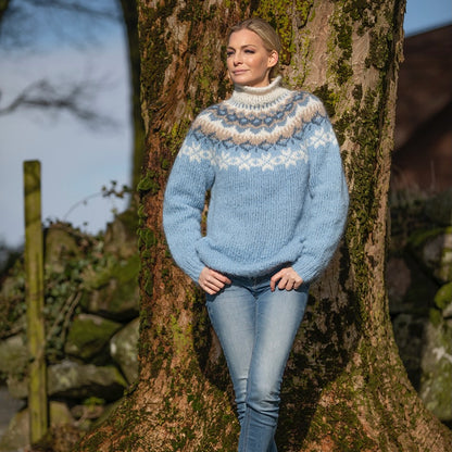 Strikk The Look: Nova-genser lys blå