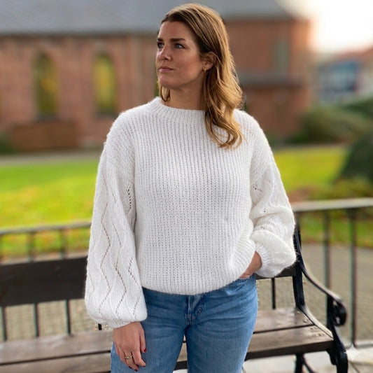 Strikk The Look: Vikky-genser hvit