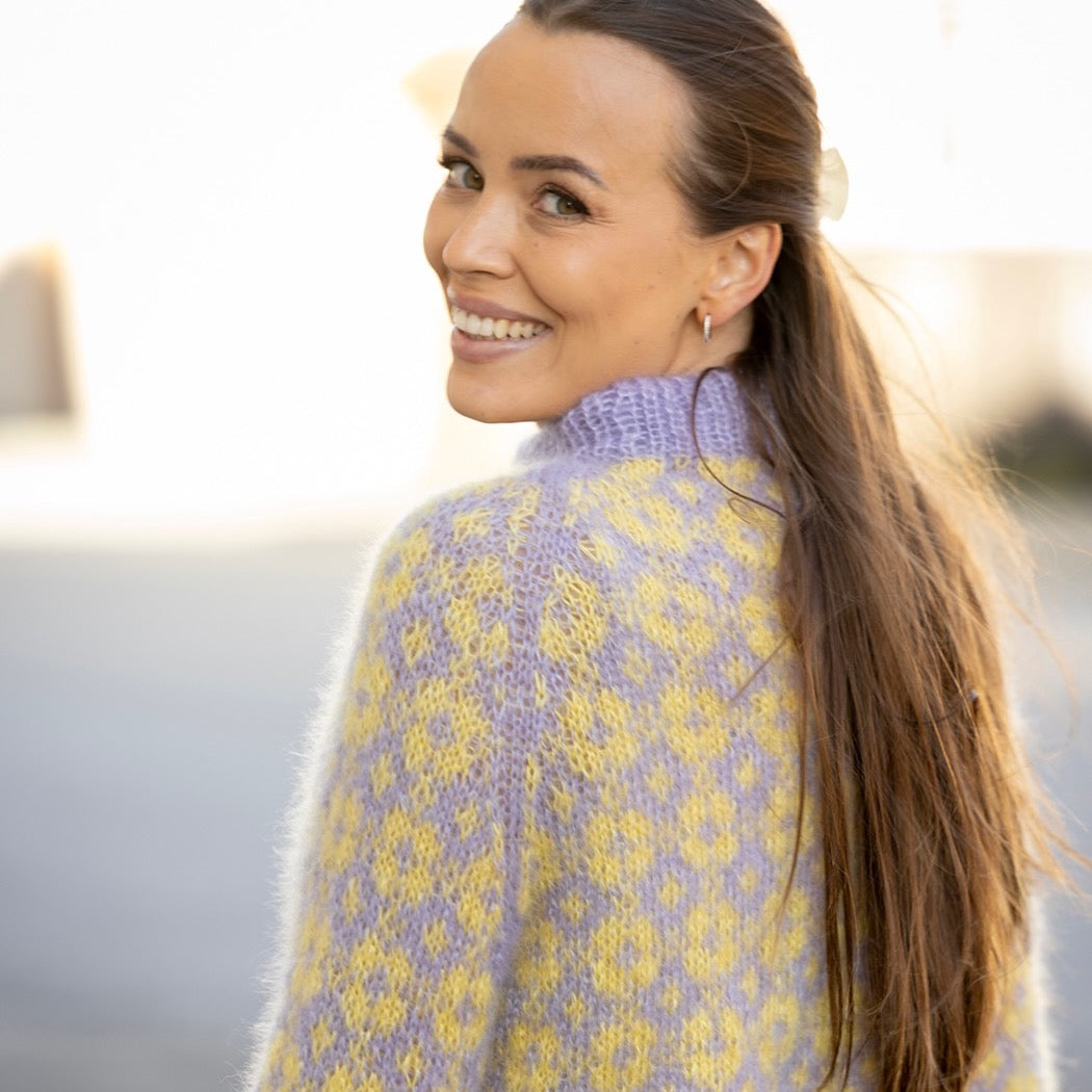 Strikk The Look: Dazzle-genser gul