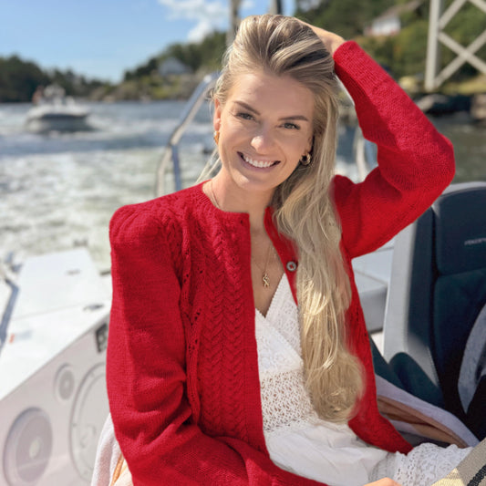 Strikk The Look: Tresser cardigan rød