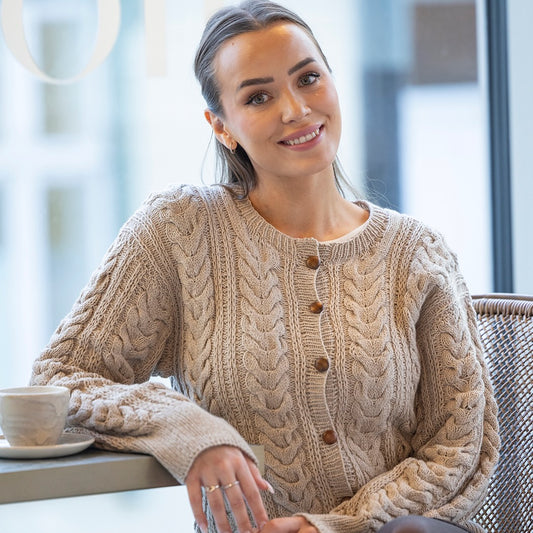 Strikk The Look: Caia-jakke, havre