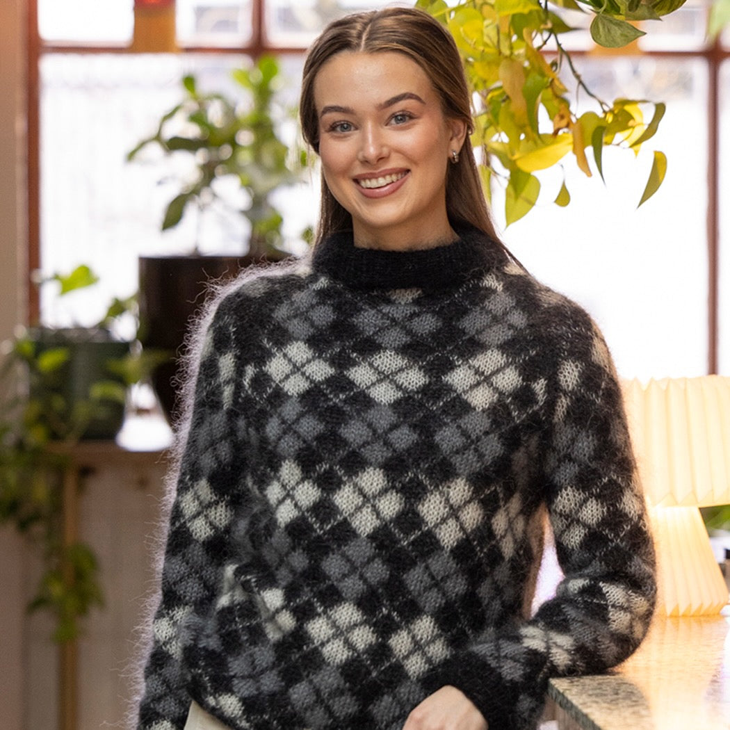 Strikk The Look: Argyle-genser svart