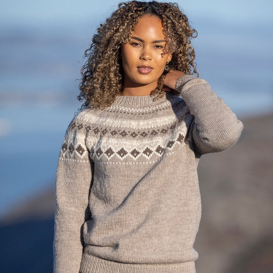 Strikk The Look: Fjellbris-genser beige