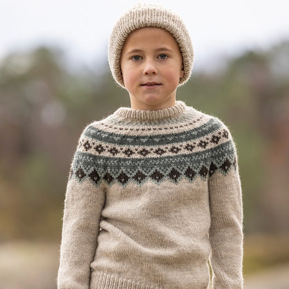 Strikk The Look: Fjellbris-genser perlegrå