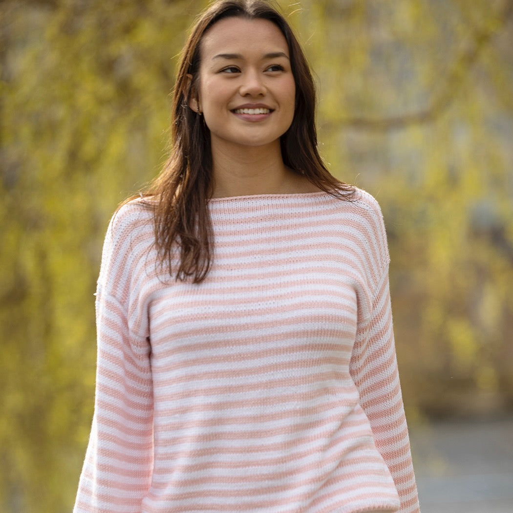 Strikk The Look: Salty-t-genser båthals pudderrosa