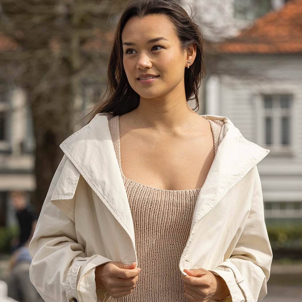 Strikk The Look: Studio-topp beige