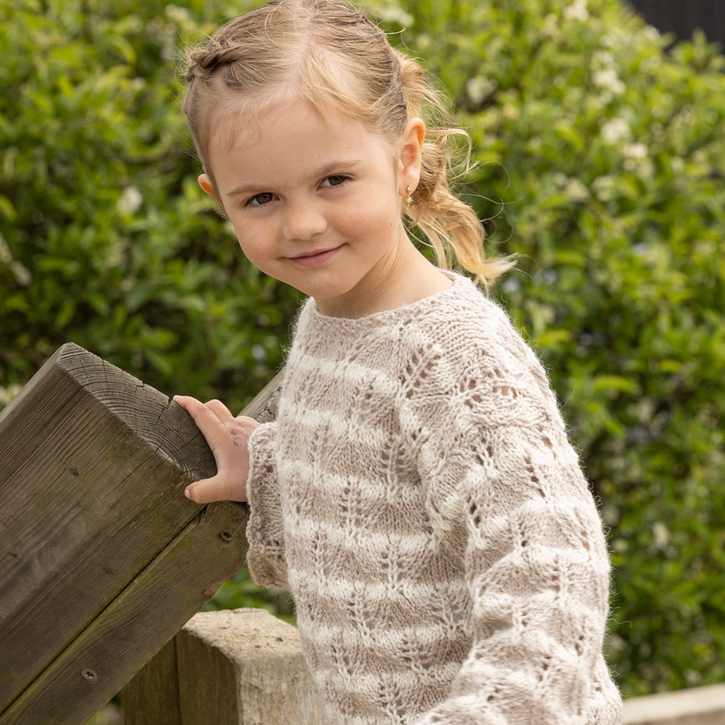 Strikk The Look: Veslemøy-genser sand