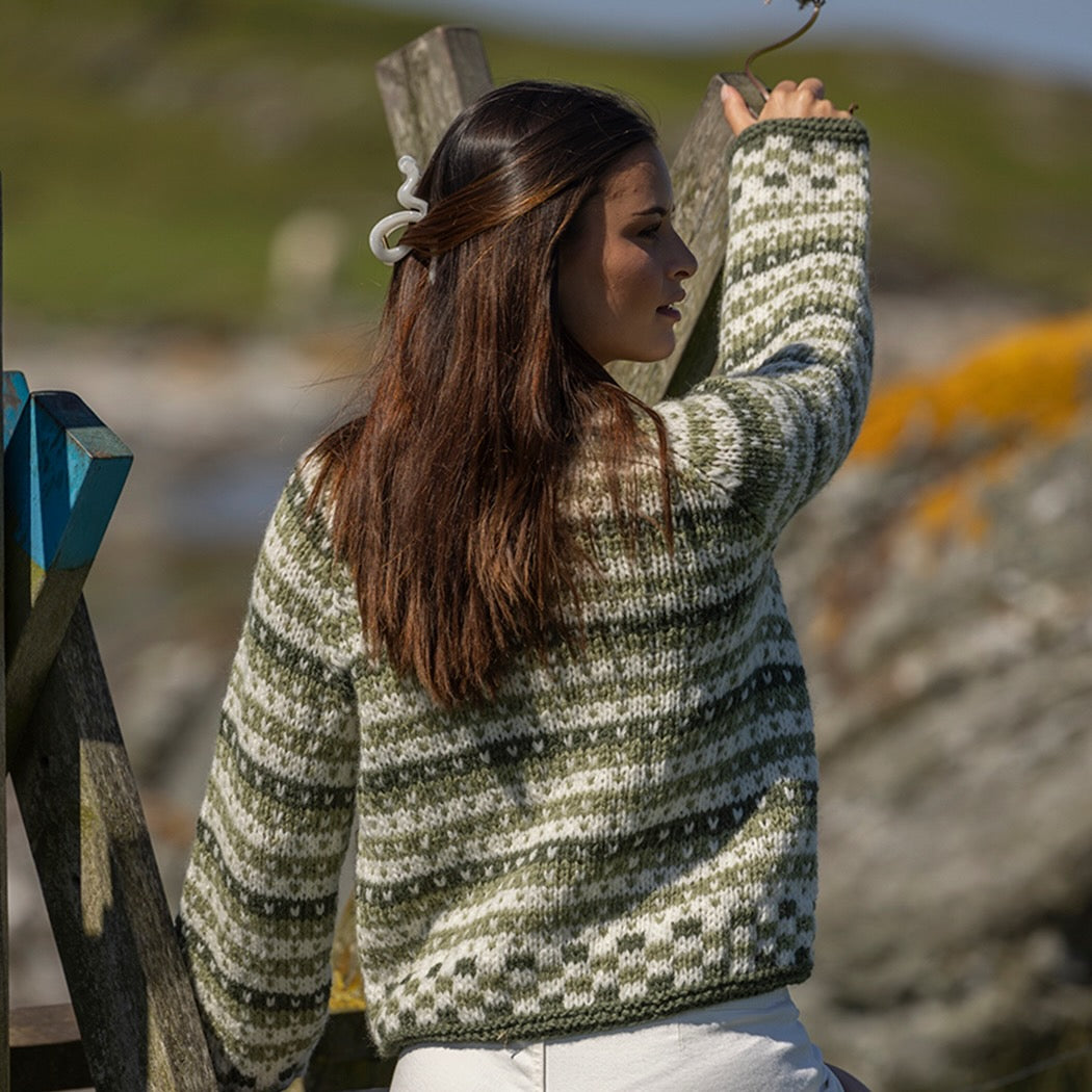 Strikk The Look: Kystlys Fana-genser grønn