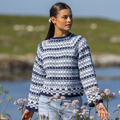 Strikk The Look: Kystlys Fana-genser blå