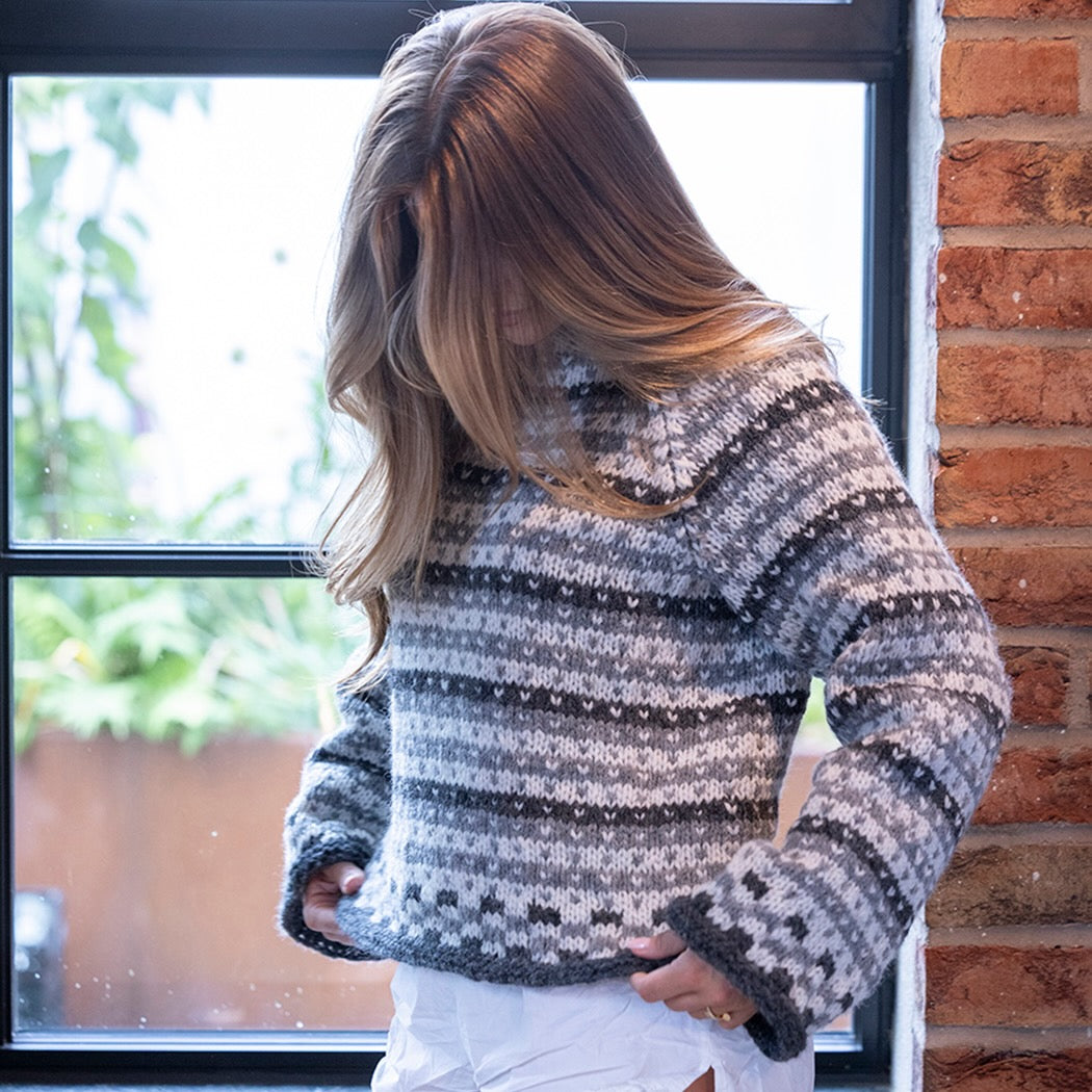Strikk The Look: Kystlys-Fanagenser grå