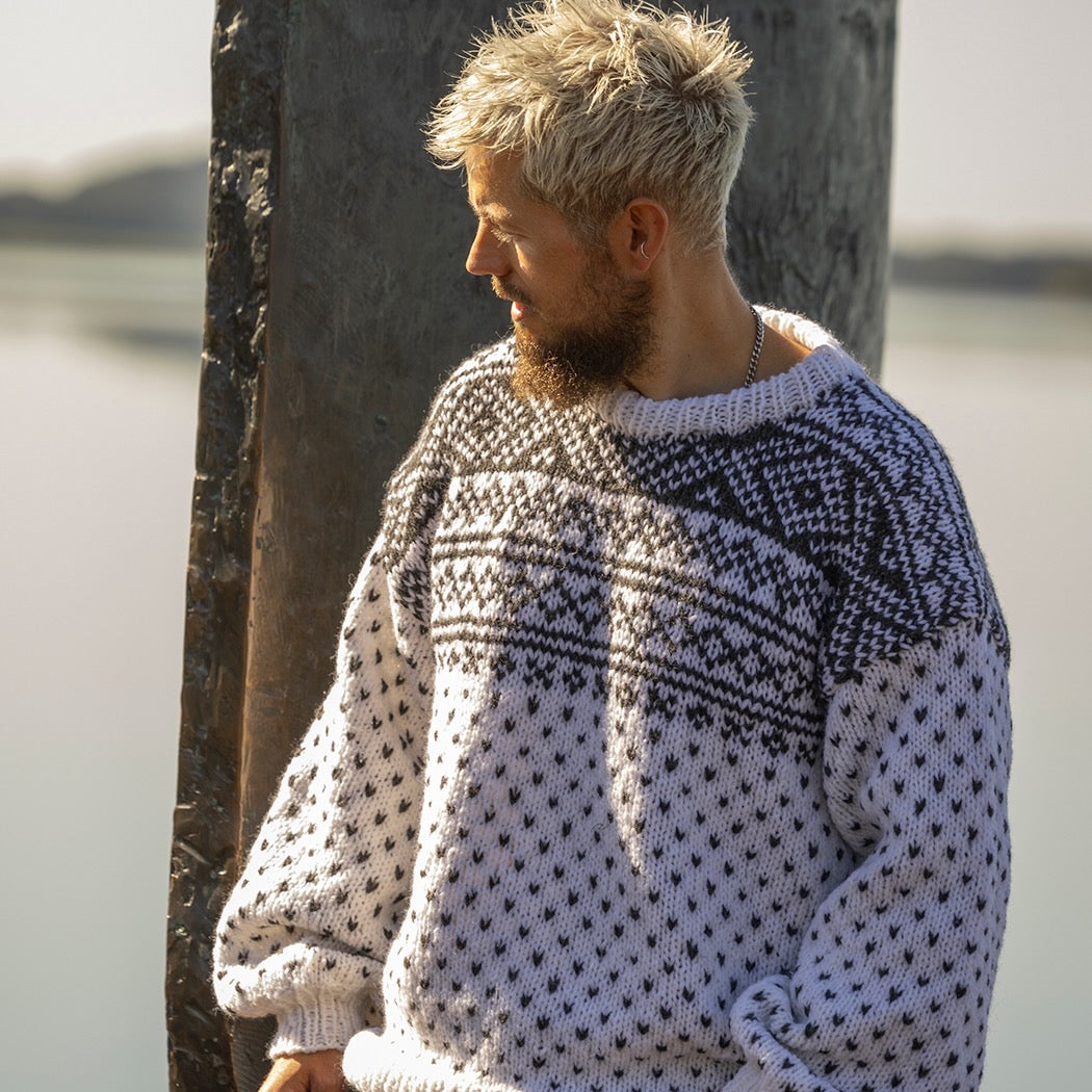 Strikk The Look: Fjellheim-genser