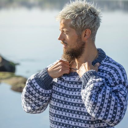 Strikk The Look: Skarv-genser jeansblå