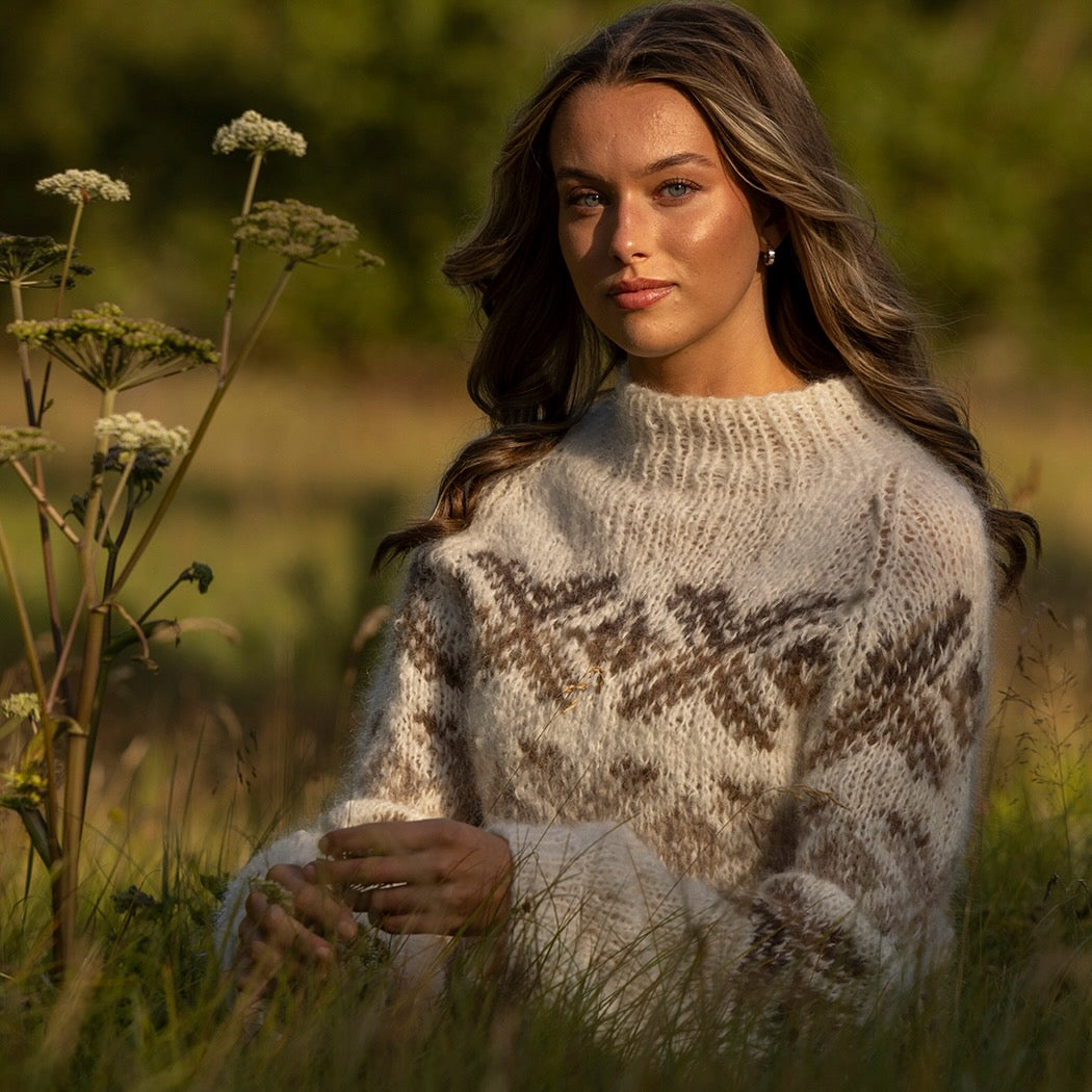Strikk The Look:  Xoxo-genser natur