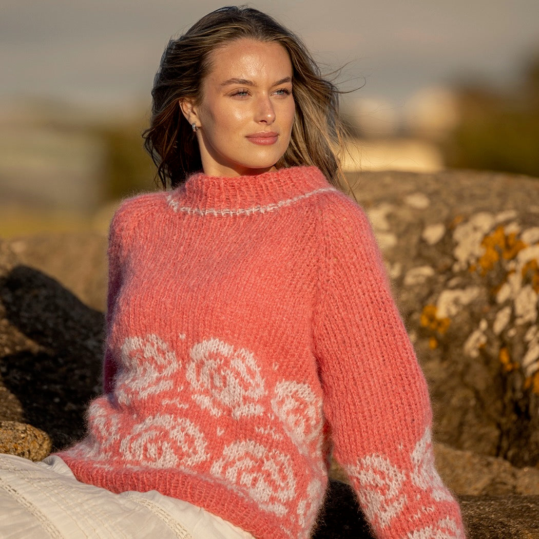 Strikk The Look: Rose-genser korall