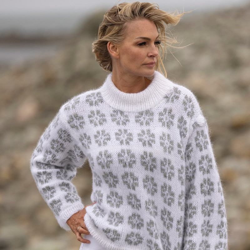 Strikk The Look: Blome-genser