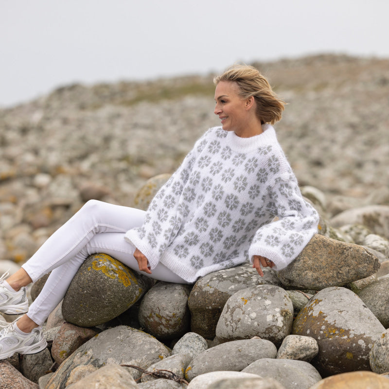 Strikk The Look: Blome-genser